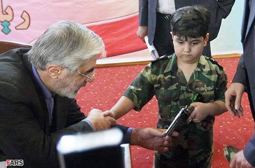 میر حسین موسوی کاندیدای ریاست جمهوری به رای مردم وقعی نگذاشت