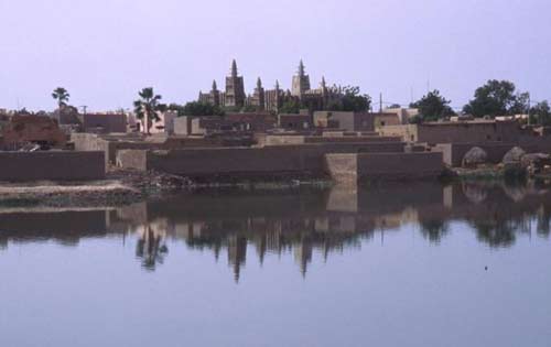 92832_833.jpg
