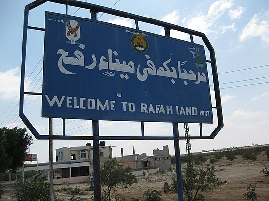 http://www.tabnak.ir/files/fa/news/1390/3/7/95695_692.jpg