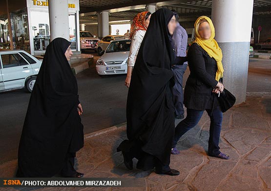 برخورد جنجالی با بدحجابی در برج میلاد