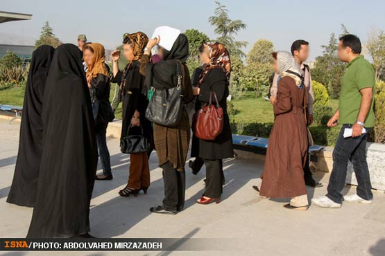 برخورد جنجالی با بدحجابی در برج میلاد