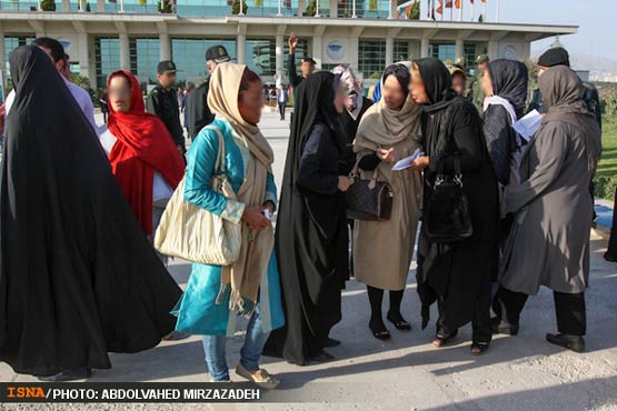 برخورد جنجالی با بدحجابی در برج میلاد