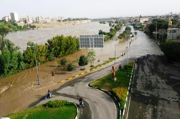 غرب و جنوب غرب کشور در شرایط پیش اضطراری/ سرازیر شدن ۳ میلیارد مترمکعب سیلاب به سدهای خوزستان در ۵ روز
