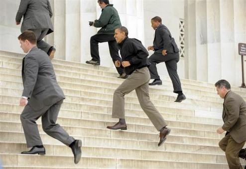 9 آوریل 2011: بازدید از بنای یادبود آبراهام لینکولن در واشنگتن
REUTERS/Mike Theiler