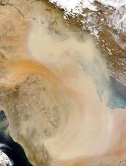 گرد و غبار غلیظ بر فراز خلیج فارس، جنوب ایران و عربستان سعودی