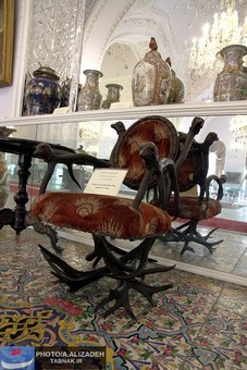 صندلی ساخته شده با شاخ گوزن بصورت یکپارچه