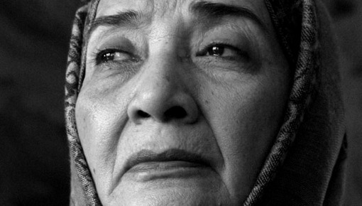 پنجشنبه دوم آذر 1391 بود که فهیمه راستکار دوبلور معروف ایرانی و همسر یکی از معروف ترین مترجمان ایران در سن 80 سالگی دار فانی را وداع گفت. زندگی فهمیه راستکار و نجف دریابندری نمونه بارز زندگی یک زوج هنری بود که سالها آثار مهمی از خود به جا گذاشتند. نگاشتن دو جلد «کتاب مستطاب آشپزی» از مهم ترین و دوست داشتنی ترین آقاری است که راستکار با همکاری همسرش دریابندری نگاشته است.