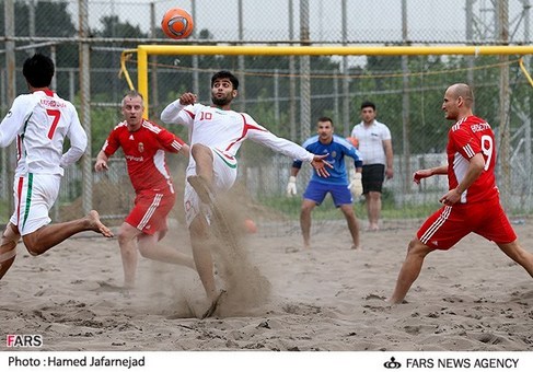 دیدار دوستانه فوتبال ساحلی ایران و مجارستان
پنج‌شنبه 29 فروردین 1392