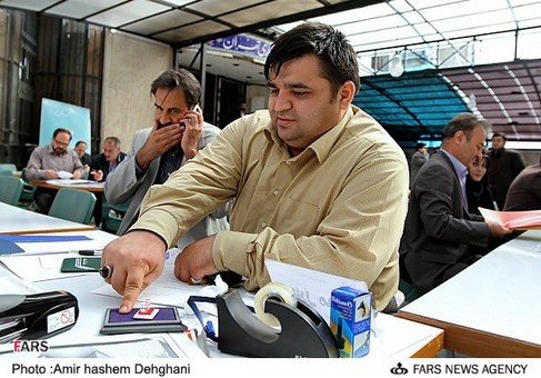 حسین رضا زاده، قهرمان سابق المپیک و رئیس فدراسیون وزنه برداری هم از دیگر چهره های شاخصی بود که برای شرکت در رقابت انتخابات شورای شهر اعلام امادگی کرد.
