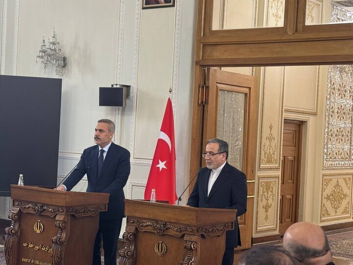 Iran, Turkey call for boosting trade, investment