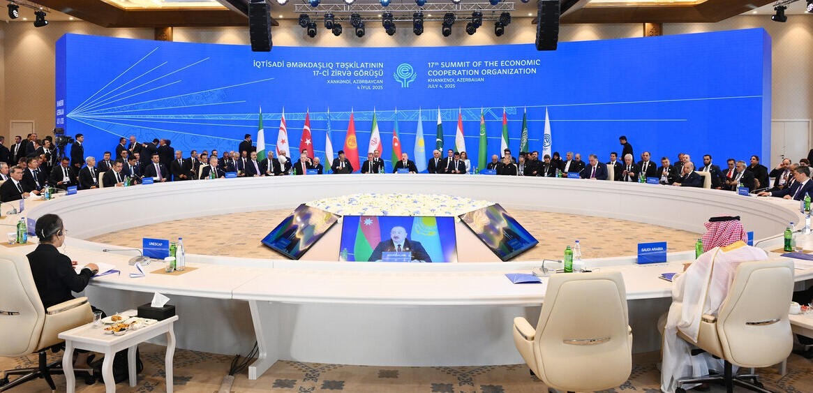 Iran president addressees ECO summit in Azerbaijan