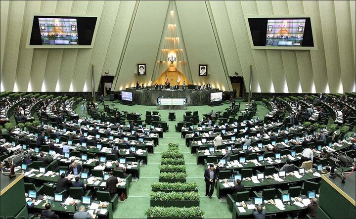 Iran parliament preparing plan to response to E3 act