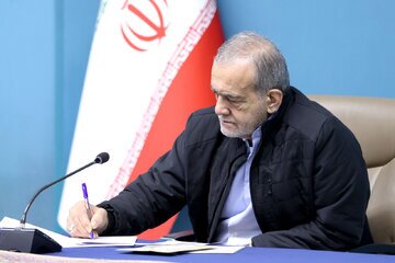 World users hails Iranian Pezeshkian’s defense of Pope