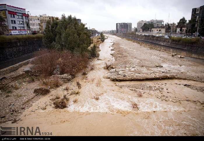 عکس بارش باران در شیراز