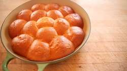 دستور پخت رول شیرین هاوایی