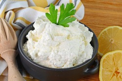 طرز تهیه سس ترب کوهی خانگی