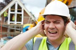 چگونه آلودگی صوتی به شنوایی آسیب می‌زند؟