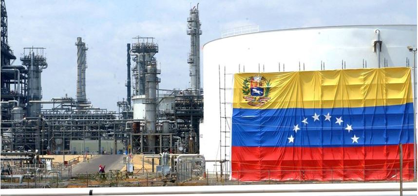 درآمد نفتی ونزوئلا در آستانه صفر شدن - تابناک | TABNAK