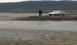 پیشروی آب دریاچه ارومیه در بندر رحمانلو