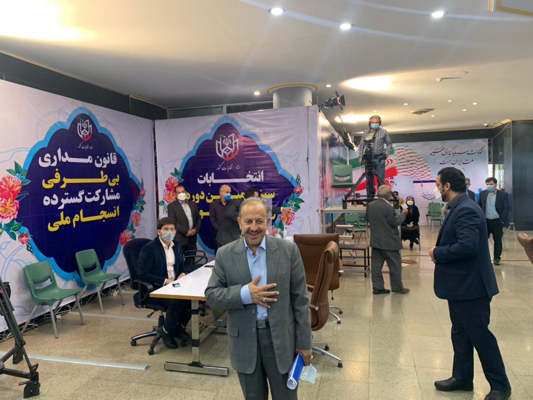 7 کاندیدای جدی اصولگرا و اصلاحطلب هنوز نیامدهاند/ معرفی چهرههایی که تاکنون داوطلب ریاستجمهوری هستند 7 کاندیدای جدی اصولگرا و اصلاحطلب هنوز نیامدهاند/ معرفی چهرههایی که تاکنون داوطلب ریاستجمهوری هستند