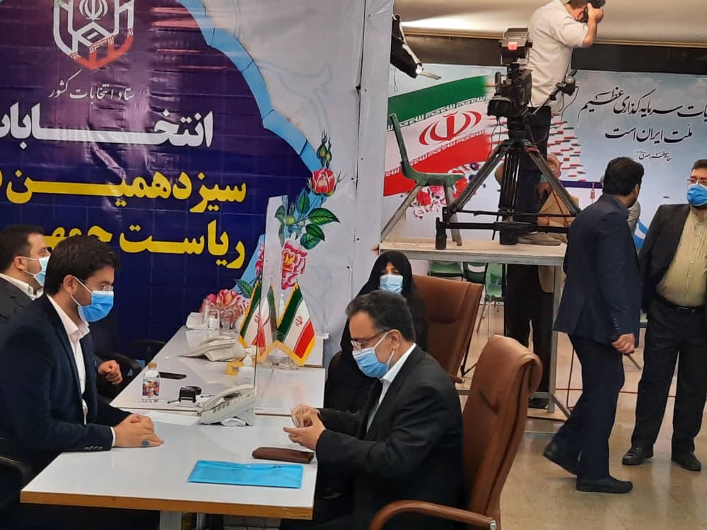 7 کاندیدای جدی اصولگرا و اصلاح‌طلب هنوز نیامده‌اند/ تاج‌زاده و دو مدیر ارشد دولت احمدی‌نژاد کاندیدا شدند