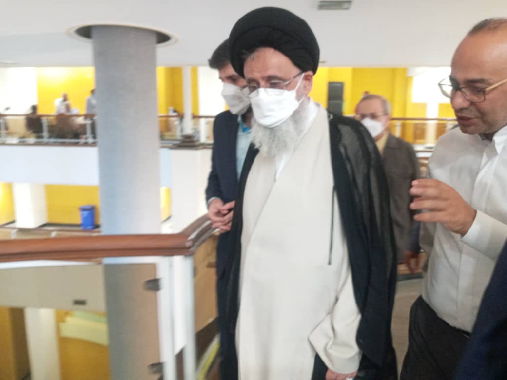 همراه داشتن شناسنامه، شماره ملی، ماسک و خودکار برای رأی دادن الزامی است/ کدام مسئولان تاکنون رأی داده‌اند؟؛ از خاتمی‌های چپ و راست تا فرماندهان عالی نظامی/ رضایی، رئیسی و همتی پس از شرکت در انتخابات چه گفتند؟