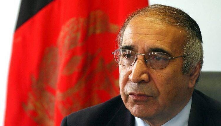 تسلط طالبان بر افغانستان/ اشرف غنی افغانستان را ترک کرد/رویترز: علی احمد جلالی، ریاست دولت موقت افغانستان را برعهده می گیرد