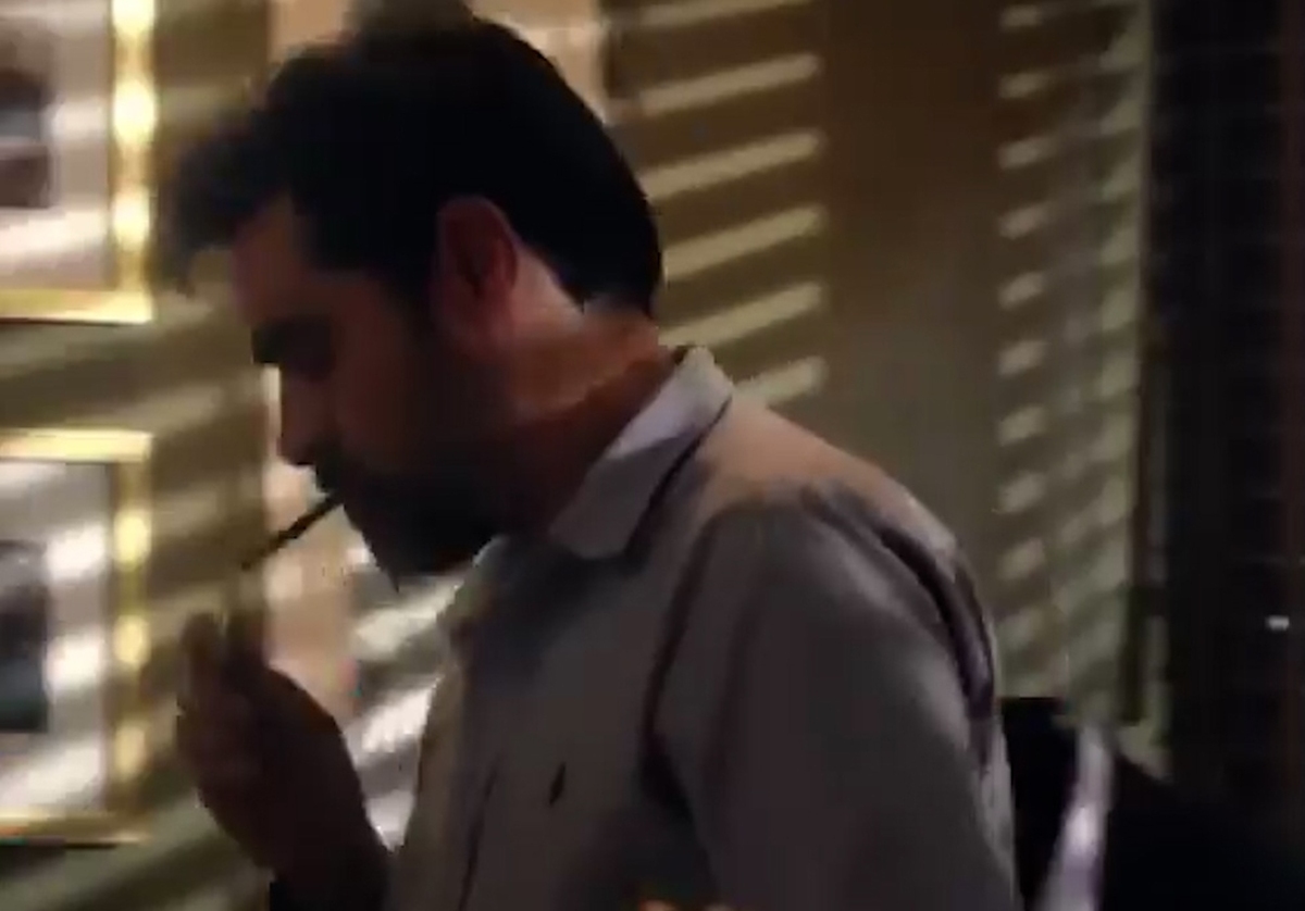 سیگار کشیدن شهاب حسینی دوباره غوغا کرد
