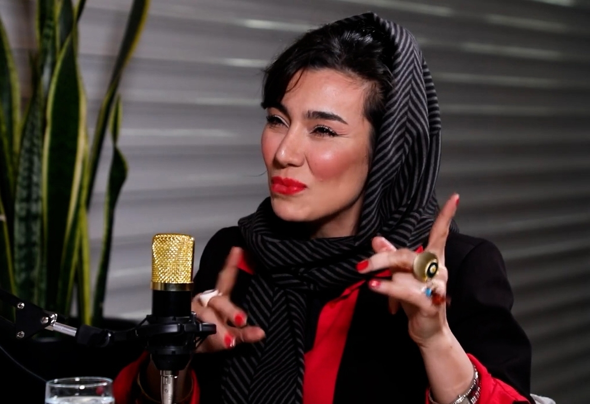رپ خوانی بازیگر زن سینمای ایران با هگل!