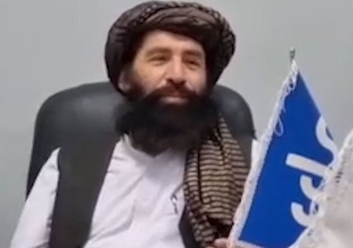 شعرخوانی مقام طالبان به زبان فارسی برای ایرانی‌ها!