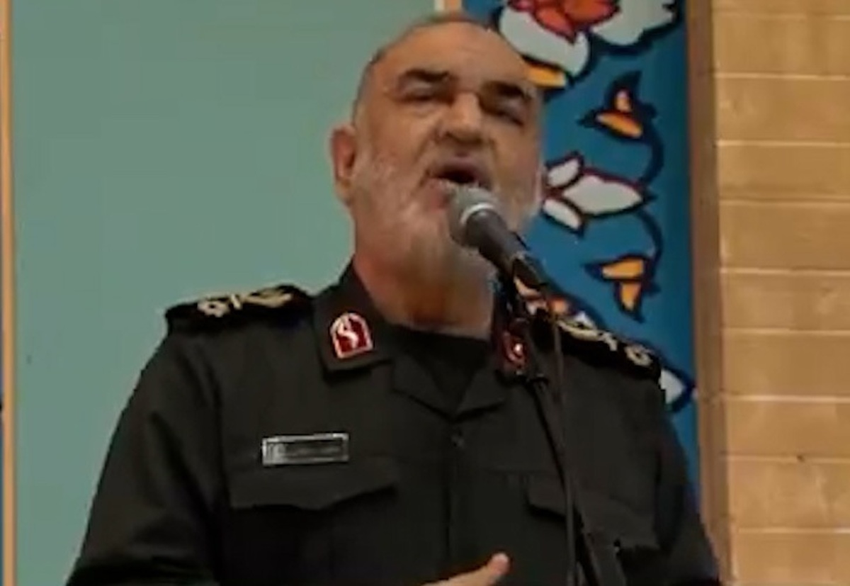 فرمانده سپاه درباره حمله آمریکا: از جنگ نمی‌گریزیم