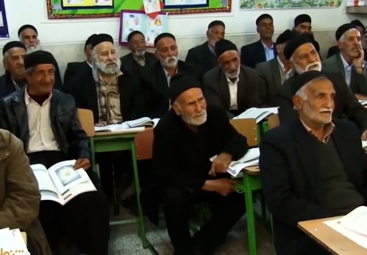 ویدیوی بامزه از مدرسه پیرمردها