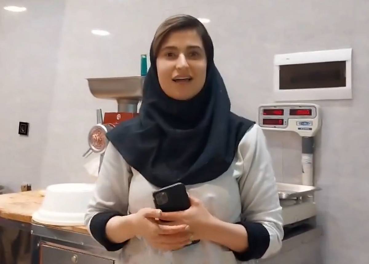 دختر باغیرتی که برای کمک به پدرش قصاب شد