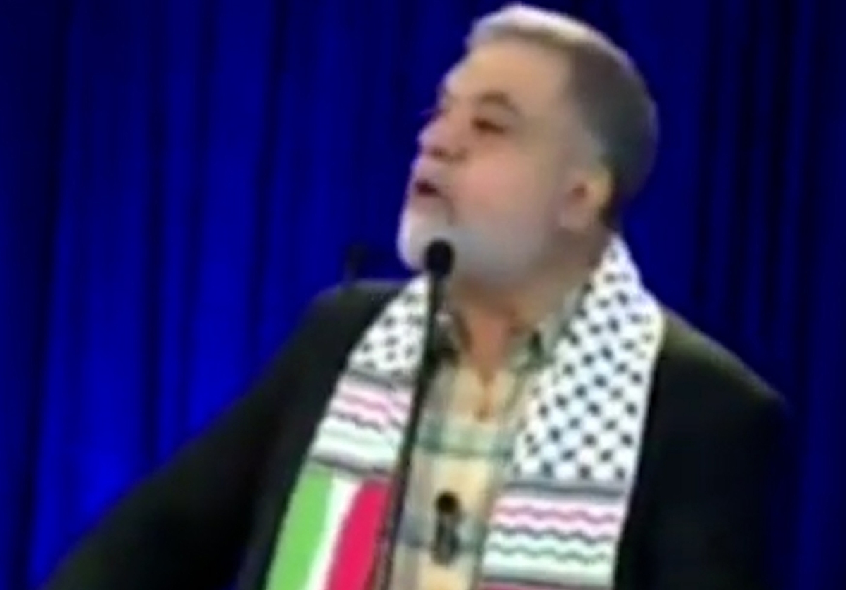 می‌خواهید ما یک موشک بزنیم اسرائیل، بعد اونها هم یک موشک بزنند وسط نماز جمعه؟!
