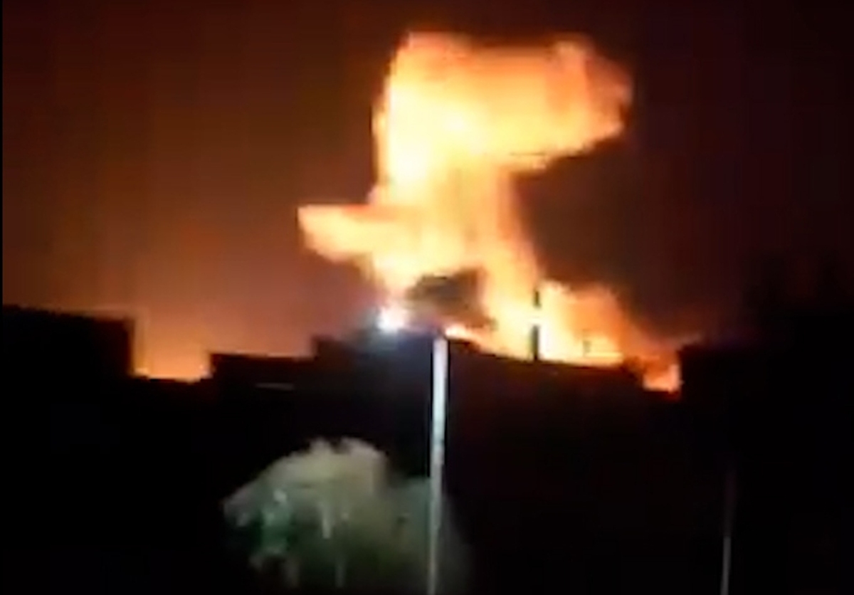 لحظه بمباران سنگین آمریکا و شهادت مستشار ایرانی