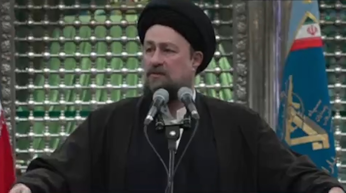 حسن خمینی به فرماندهان سپاه: دشمن را بترسانید