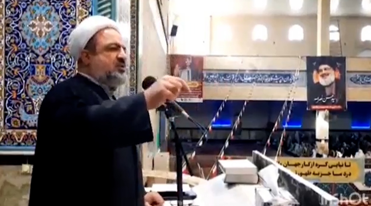 هرکس حرف از مذاکره با آمریکا زد، بی‌شرف است!