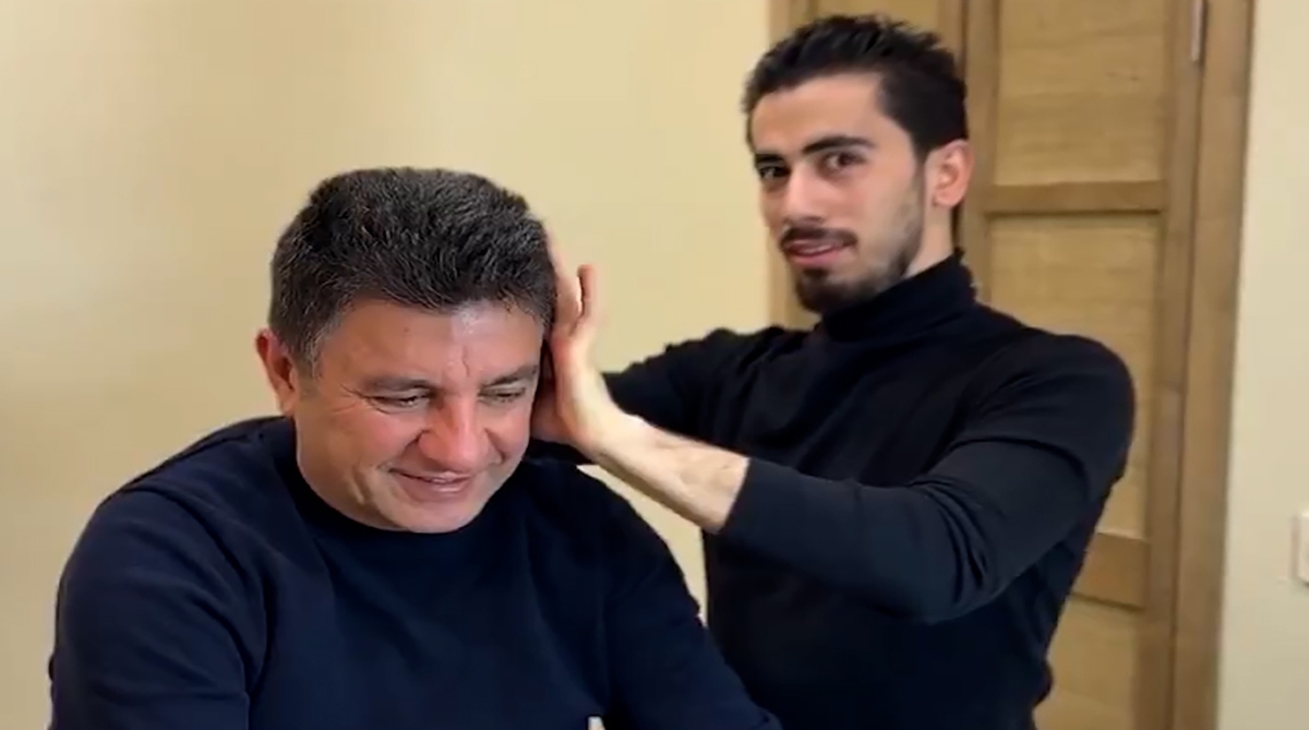 حرکات خطرناک یک مرد با امیر قلعه نویی