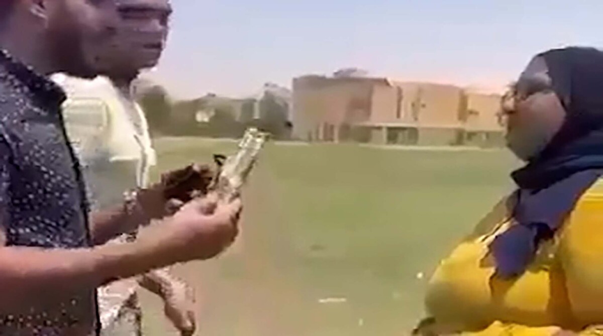 درخواست جنجالی مجری برای سیلی زدن به مادر!
