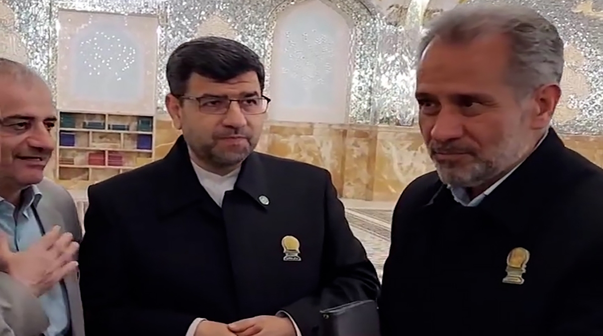 تذکر خادم حرم رضوی به زوجی که می‌خواستند در حرم رضوی عقد کنند