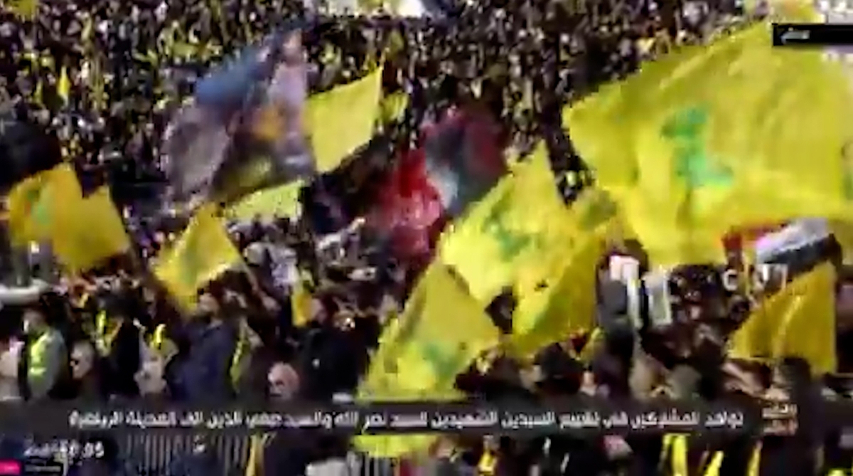 پخش سرود «سلام فرمانده» در تشییع شهید نصرالله