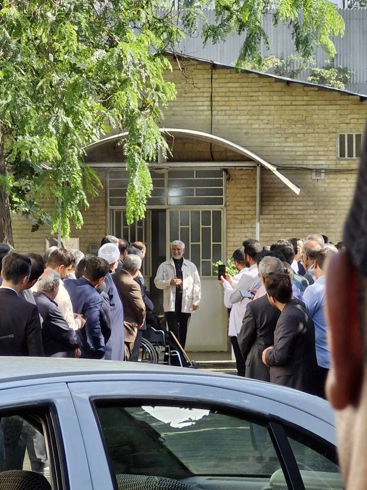 هجوم مسافران بهارستان به دروازه دولت؛ نمایندگان برای رئیس جمهور شدن، صف بستند