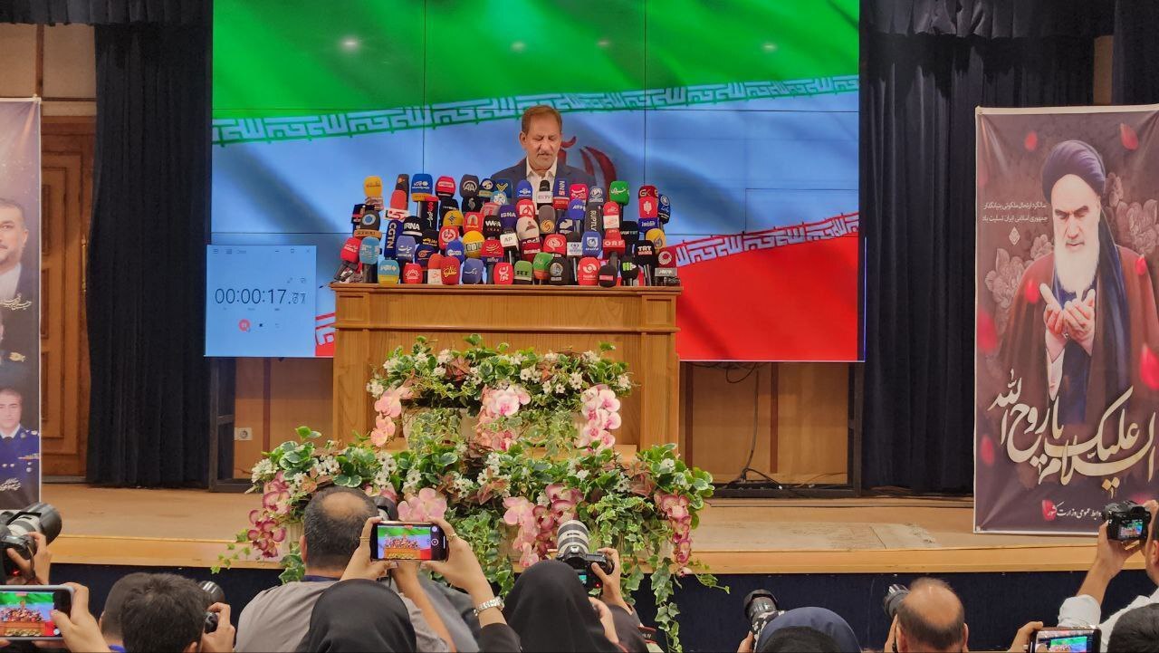 اسحاق جهانگیری معاون اول حسن روحانی رسماً ثبت نام کرد / قالیباف هم ثبت نام می کند؟ / سعید محمد: کاندیدا نمی‌شوم