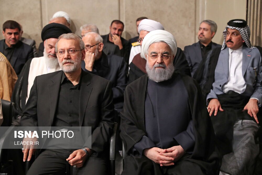 برگزاری مراسم بزرگداشت رئیس‌جمهور و همراهانش از سوی رهبر انقلاب