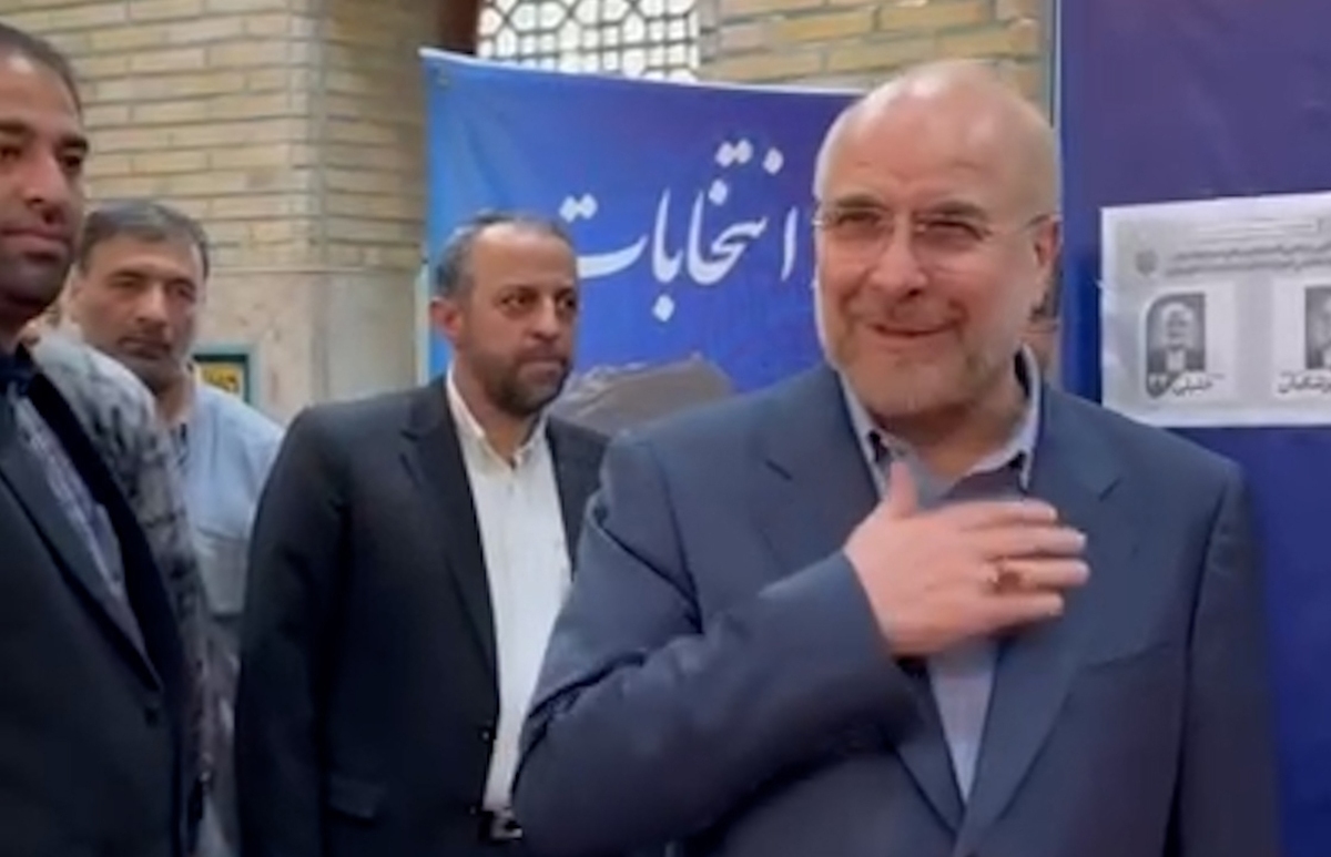 لحظات رای دادن قالیباف، روحانی، عارف، خمینی و دیگران
