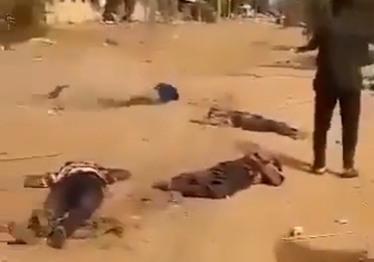 لحظات کشتار مردم سودان با رگبار گلوله