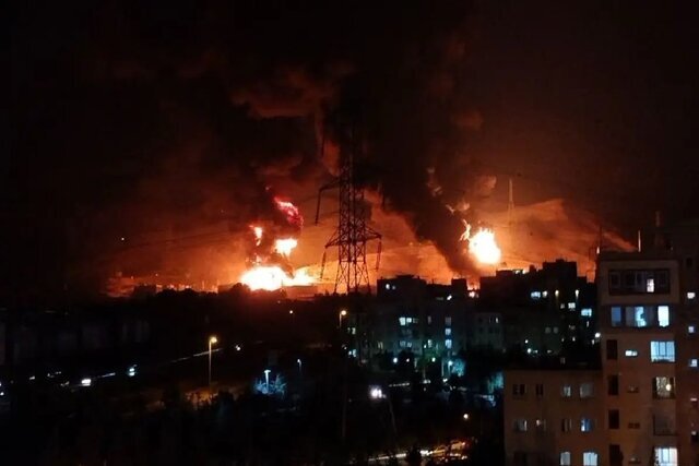 روز دهم/ ادامه جنگ حق و باطل و جنگ ظالم و مظلوم/ واکنش&zwnj;&zwj;&zwnj;ها به معرفی سومین رهبر جمهوری اسلامی ایران/ موج سی&zwnj;ام عملیات وعده صادق ۴ / به&zwnj;روز رسانی می&zwnj;شود