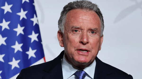 روز دهم/ ادامه جنگ حق و باطل و جنگ ظالم و مظلوم/ واکنش&zwnj;&zwj;&zwnj;ها به معرفی سومین رهبر جمهوری اسلامی ایران/ موج سی&zwnj;ام عملیات وعده صادق ۴ / به&zwnj;روز رسانی می&zwnj;شود