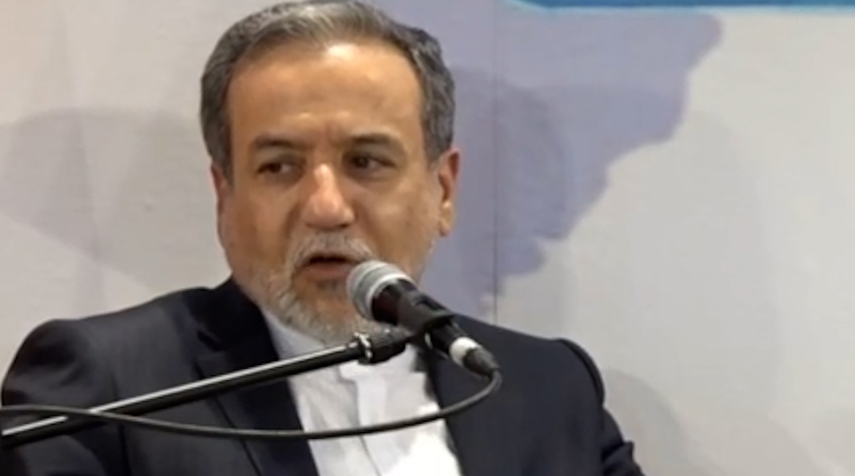 «نه» عراقچی به ترامپ: قابل چشم پوشی نیست