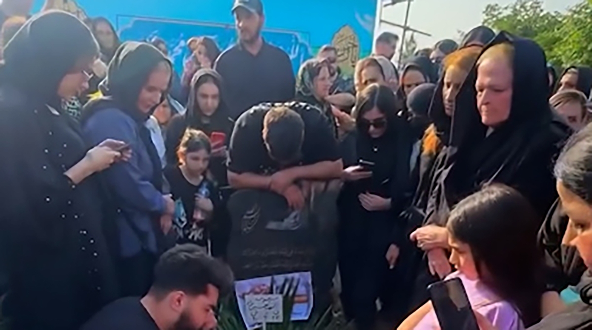 فریاد سوزناک خانواده الهه حسین‌نژاد بر سر مزارش